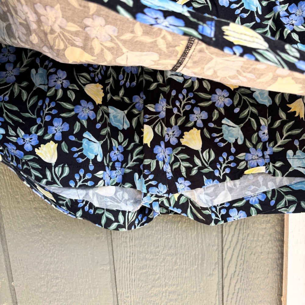 Karen Scott Woman Skort 18W Floral Print Black Blue Yellow Cotton Blend - Picture 5 of 7